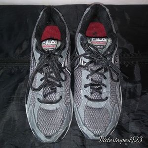Fila performance men gray running shoes sz 10